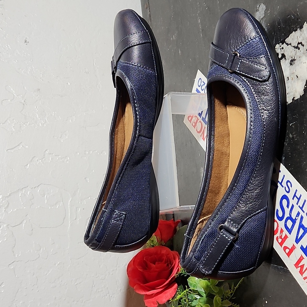 I COMFORT 8.5M Ballerina Blue Leather Upper w Mesh Detail